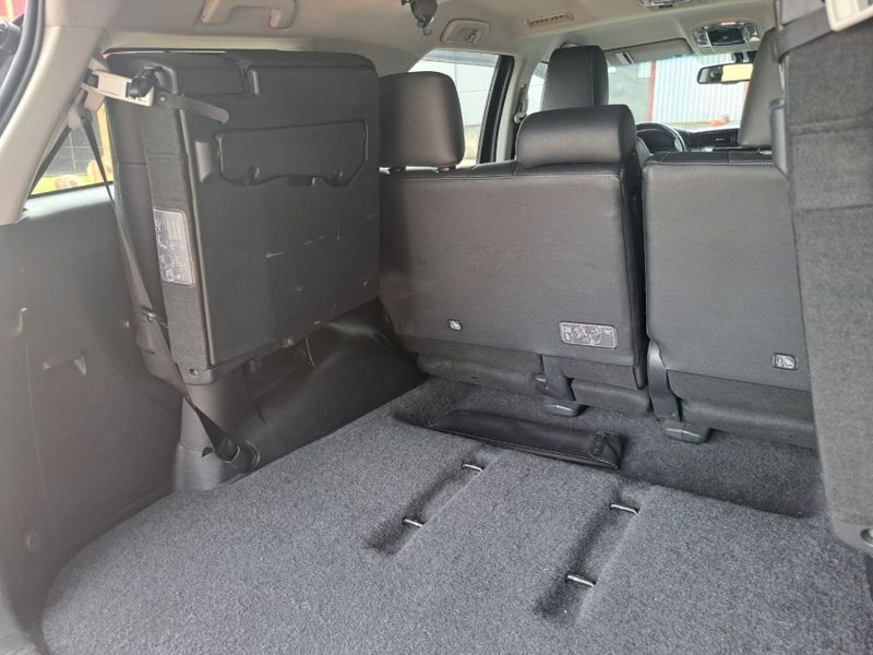 Toyota HILUX SW4 2.8 D-4D TURBO DIESEL SRX 4X4 AUTOMÁTICO 2021/2021 CAMINHÕES & CAMIONETAS PASSO FUNDO / Carros no Vale