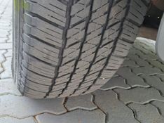 Toyota HILUX SW4 2.8 SRX 4X4 7 LUGARES 16V TURBO INTERCOOLER DIESEL 4P AUTOMÁTICO 2016/2017 CAMINHÕES & CAMIONETAS PASSO FUNDO / Carros no Vale