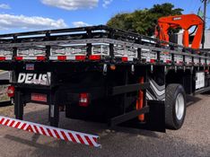 Volkswagen 13180 13-180 E Constellation Munck 2009/2009 CAMINHÕES & CAMIONETAS PASSO FUNDO / Carros no Vale