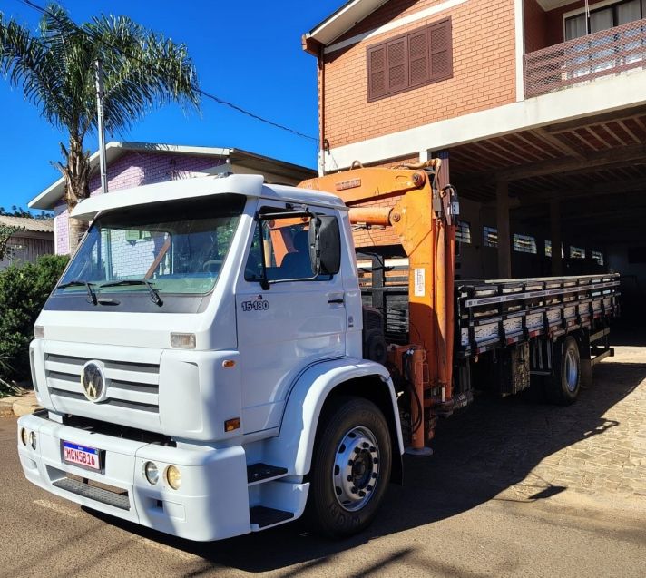 Volkswagen 15180 15-180 E Worker Munck 2003/2003 CAMINHÕES & CAMIONETAS PASSO FUNDO / Carros no Vale