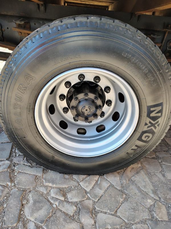 Volkswagen 15180 15-180 E Worker Munck 2003/2003 CAMINHÕES & CAMIONETAS PASSO FUNDO / Carros no Vale