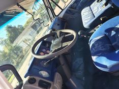 Volkswagen 15180 15-180 E Worker Munck 2003/2003 CAMINHÕES & CAMIONETAS PASSO FUNDO / Carros no Vale