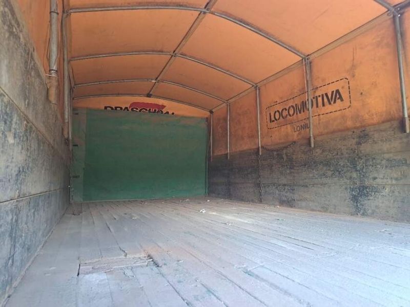 Volkswagen 7100 7-100 2p (diesel) 1994/1994 CAMINHÕES & CAMIONETAS PASSO FUNDO / Carros no Vale