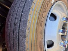 Volkswagen 8150 8-150 E Delivery Munck 2006/2006 CAMINHÕES & CAMIONETAS PASSO FUNDO / Carros no Vale