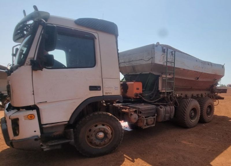 Volvo FMX 500 6X4 FMX 460 6×4 2012/2013 CAMINHÕES & CAMIONETAS PASSO FUNDO / Carros no Vale Volvo FMX 500 6X4 FMX 460 6×4 2012/2013 CAMINHÕES & CAMIONETAS PASSO FUNDO / Carros no Vale