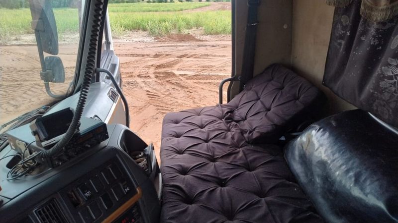 Volvo FMX 500 6X4 FMX 460 6×4 2012/2013 CAMINHÕES & CAMIONETAS PASSO FUNDO / Carros no Vale Volvo FMX 500 6X4 FMX 460 6×4 2012/2013 CAMINHÕES & CAMIONETAS PASSO FUNDO / Carros no Vale