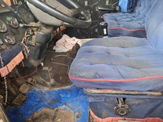 Volvo N10 280 N-10 280 TURBO-II H 4×2 + Caçamba 1988/1988 CAMINHÕES & CAMIONETAS PASSO FUNDO / Carros no Vale