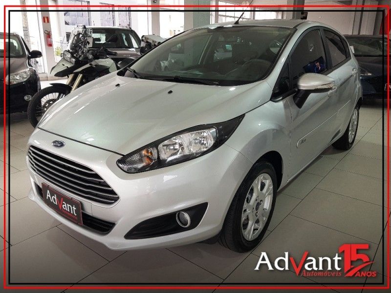 Ford FIESTA 1.6 SE HATCH 16V FLEX 4P POWERSHIFT 2015/2016 ADVANT AUTOMÓVEIS CAXIAS DO SUL / Carros no Vale