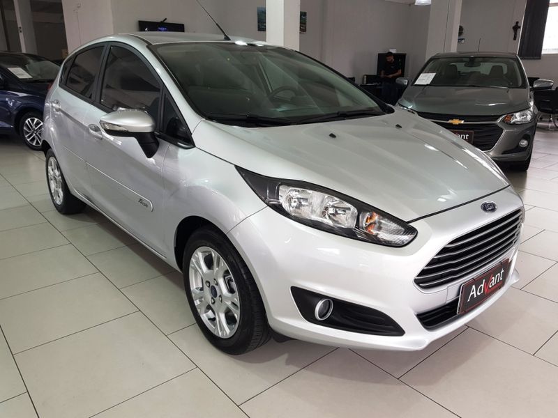 Ford FIESTA 1.6 SE HATCH 16V FLEX 4P POWERSHIFT 2015/2016 ADVANT AUTOMÓVEIS CAXIAS DO SUL / Carros no Vale