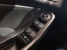 Ford FIESTA 1.6 SE HATCH 16V FLEX 4P POWERSHIFT 2015/2016 ADVANT AUTOMÓVEIS CAXIAS DO SUL / Carros no Vale