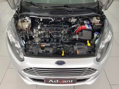 Ford FIESTA 1.6 SE HATCH 16V FLEX 4P POWERSHIFT 2015/2016 ADVANT AUTOMÓVEIS CAXIAS DO SUL / Carros no Vale