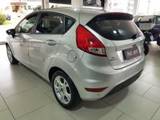 Ford FIESTA 1.6 SE HATCH 16V FLEX 4P POWERSHIFT 2015/2016 ADVANT AUTOMÓVEIS CAXIAS DO SUL / Carros no Vale