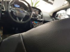 Ford FOCUS 2.0 TITANIUM PLUS FASTBACK 16V FLEX 4P POWERSHIFT 2016/2016 ADVANT AUTOMÓVEIS CAXIAS DO SUL / Carros no Vale