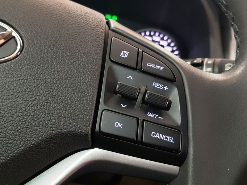 Hyundai TUCSON 1.6 16V T-GDI GASOLINA GL ECOSHIFT 2017/2018 ADVANT AUTOMÓVEIS CAXIAS DO SUL / Carros no Vale