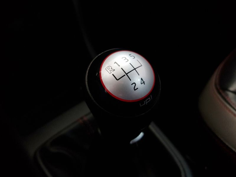 Volkswagen UP 1.0 TSI PEPPER 12V FLEX 4P MANUAL 2019/2019 ADVANT AUTOMÓVEIS CAXIAS DO SUL / Carros no Vale