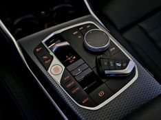 BMW 320i 2.0 16V TURBO FLEX M SPORT AUTOMÁTICO 2023/2024 CARRO DEZ NOVO HAMBURGO / Carros no Vale