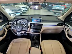 BMW X1 2.0 16V TURBO ACTIVEFLEX SDRIVE20I GP 4P AUTOMÁTICO 2021/2022 CARRO DEZ NOVO HAMBURGO / Carros no Vale