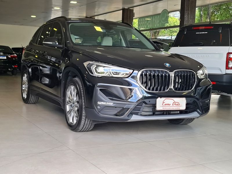 BMW X1 2.0 16V TURBO ACTIVEFLEX SDRIVE20I GP 4P AUTOMÁTICO 2021/2022 CARRO DEZ NOVO HAMBURGO / Carros no Vale