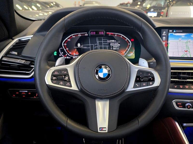 BMW X6 3.0 TWINPOWER GASOLINA XDRIVE40I M SPORT AUTOMÁTICO 2022/2023 CARRO DEZ NOVO HAMBURGO / Carros no Vale