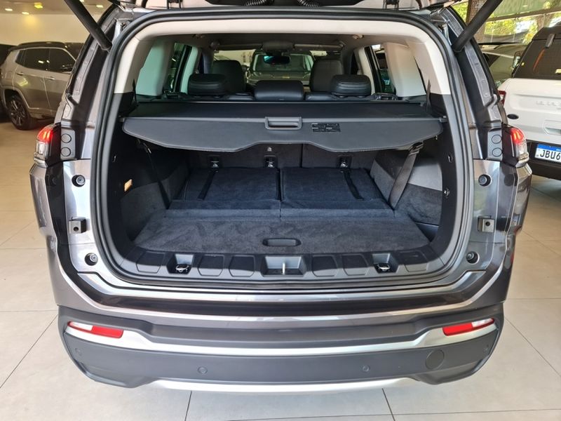 JEEP COMMANDER 1.3 T270 TURBO FLEX LIMITED AT6 2023/2024 CARRO DEZ NOVO HAMBURGO / Carros no Vale