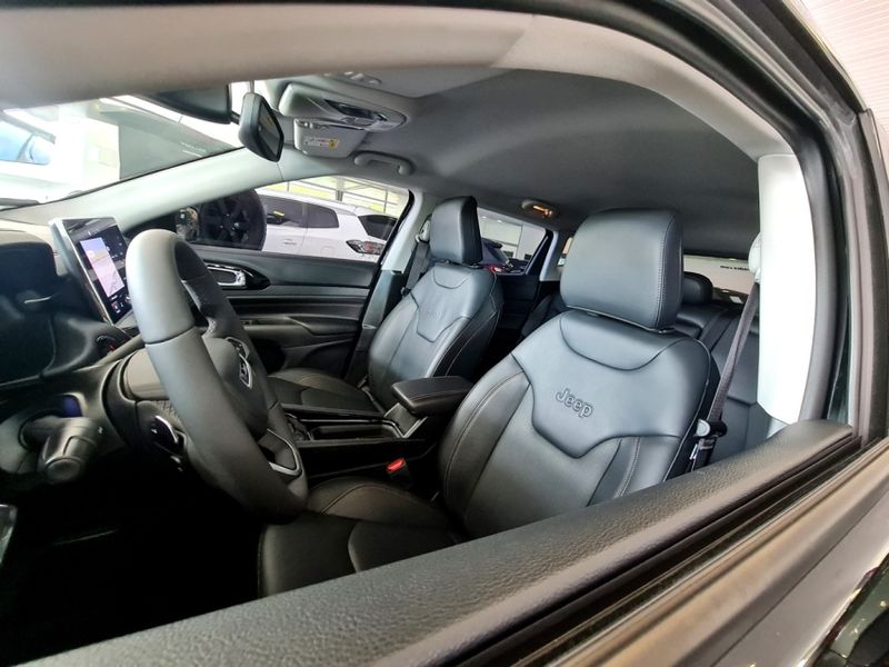 JEEP COMPASS 1.3 T270 TURBO FLEX LIMITED AT6 2023/2023 CARRO DEZ NOVO HAMBURGO / Carros no Vale