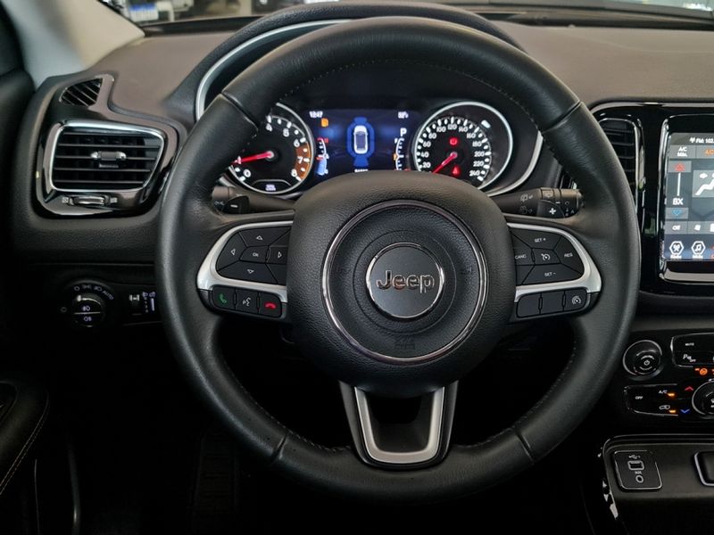 JEEP COMPASS 2.0 16V FLEX LIMITED AUTOMÁTICO 2020/2021 CARRO DEZ NOVO HAMBURGO / Carros no Vale