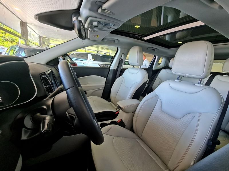 JEEP COMPASS 2.0 16V FLEX LIMITED AUTOMÁTICO 2018/2018 CARRO DEZ NOVO HAMBURGO / Carros no Vale