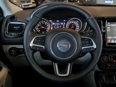 JEEP COMPASS 2.0 16V FLEX LIMITED AUTOMÁTICO 2018/2018 CARRO DEZ NOVO HAMBURGO / Carros no Vale
