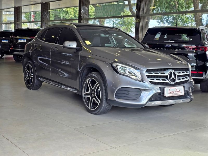 Mercedes-Benz GLA 250 2.0 CGI GASOLINA SPORT 4MATIC 7G-DCT 2018/2018 CARRO DEZ NOVO HAMBURGO / Carros no Vale