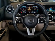 Mercedes-Benz GLB 200 1.3 CGI GASOLINA PROGRESSIVE 7G-DCT 2020/2020 CARRO DEZ NOVO HAMBURGO / Carros no Vale