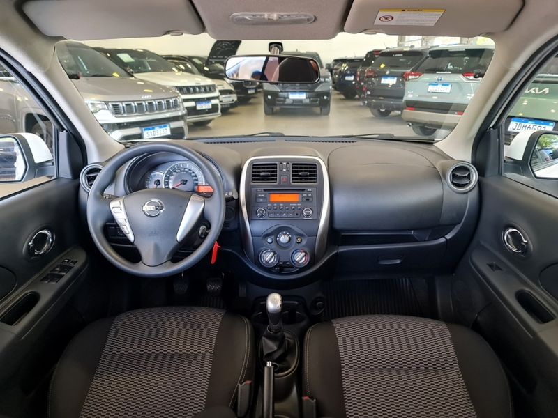 Nissan MARCH 1.0 SV 12V FLEX 4P MANUAL 2018/2019 CARRO DEZ NOVO HAMBURGO / Carros no Vale