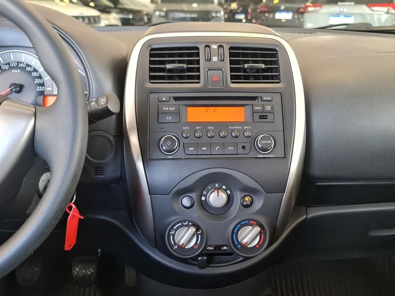 Nissan MARCH 1.0 SV 12V FLEX 4P MANUAL 2018/2019 CARRO DEZ NOVO HAMBURGO / Carros no Vale