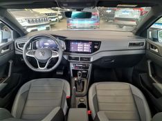 Volkswagen NIVUS 1.0 200 TSI TOTAL FLEX HIGHLINE AUTOMÁTICO 2023/2024 CARRO DEZ NOVO HAMBURGO / Carros no Vale