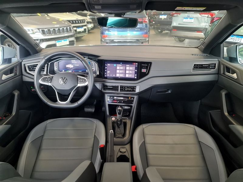 Volkswagen NIVUS 1.0 200 TSI TOTAL FLEX HIGHLINE AUTOMÁTICO 2023/2024 CARRO DEZ NOVO HAMBURGO / Carros no Vale