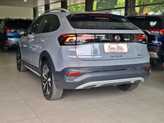 Volkswagen NIVUS 1.0 200 TSI TOTAL FLEX HIGHLINE AUTOMÁTICO 2023/2024 CARRO DEZ NOVO HAMBURGO / Carros no Vale