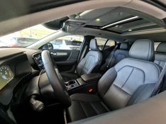 Volvo XC40 2.0 T4 GASOLINA INSCRIPTION GEARTRONIC 2019/2020 CARRO DEZ NOVO HAMBURGO / Carros no Vale