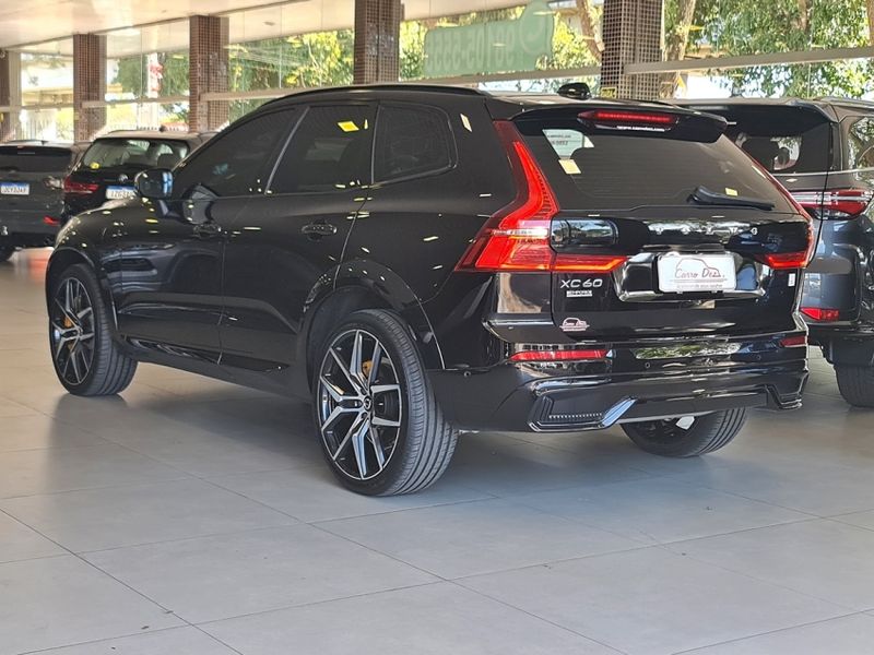 Volvo XC60 2.0 T8 RECHARGE POLESTAR ENGINEERED AWD GEARTRONIC 2021/2022 CARRO DEZ NOVO HAMBURGO / Carros no Vale