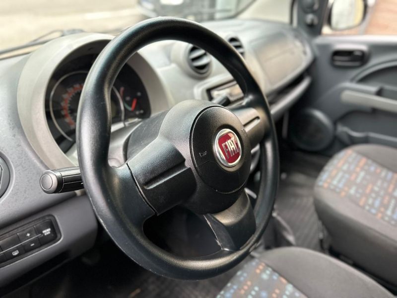 Fiat UNO 1.0 EVO VIVACE 8V FLEX 4P MANUAL 2013/2014 CARRO AUTOMARCAS CAXIAS DO SUL / Carros no Vale Fiat UNO 1.0 EVO VIVACE 8V FLEX 4P MANUAL 2013/2014 CARRO AUTOMARCAS CAXIAS DO SUL / Carros no Vale