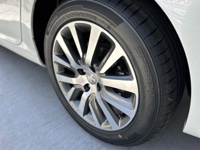 Peugeot 408 1.6 GRIFFE 16V TURBO FLEX 4P AUTOMÁTICO 2015/2016 CARRO AUTOMARCAS CAXIAS DO SUL / Carros no Vale