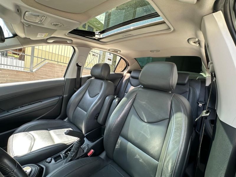 Peugeot 408 1.6 GRIFFE 16V TURBO FLEX 4P AUTOMÁTICO 2015/2016 CARRO AUTOMARCAS CAXIAS DO SUL / Carros no Vale