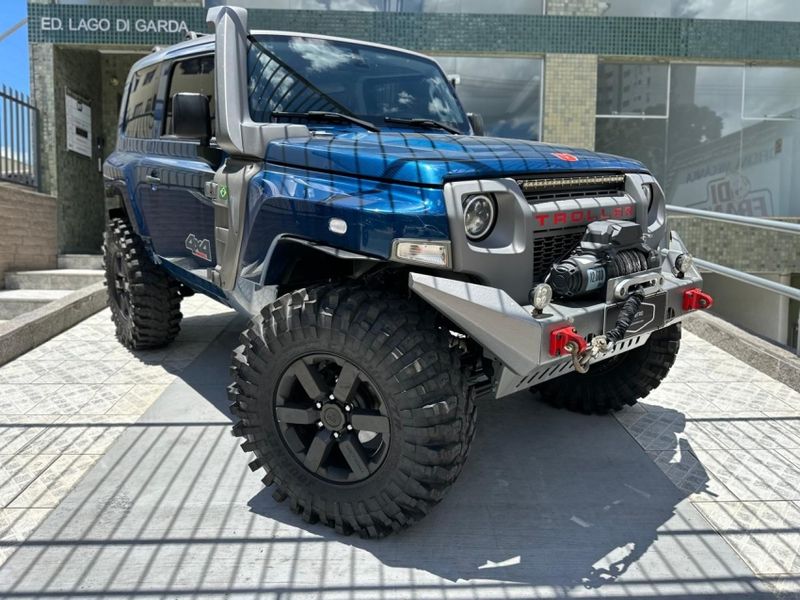 Troller T4 3.2 XLT 4X4 20V TURBO INTERCOOLER DIESEL 2P MANUAL 2014/2015 CARRO AUTOMARCAS CAXIAS DO SUL / Carros no Vale