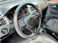 Volkswagen FOX 1.6 MSI TOTAL FLEX CONNECT 4P I-MOTION 2017/2018 CARRO AUTOMARCAS CAXIAS DO SUL / Carros no Vale