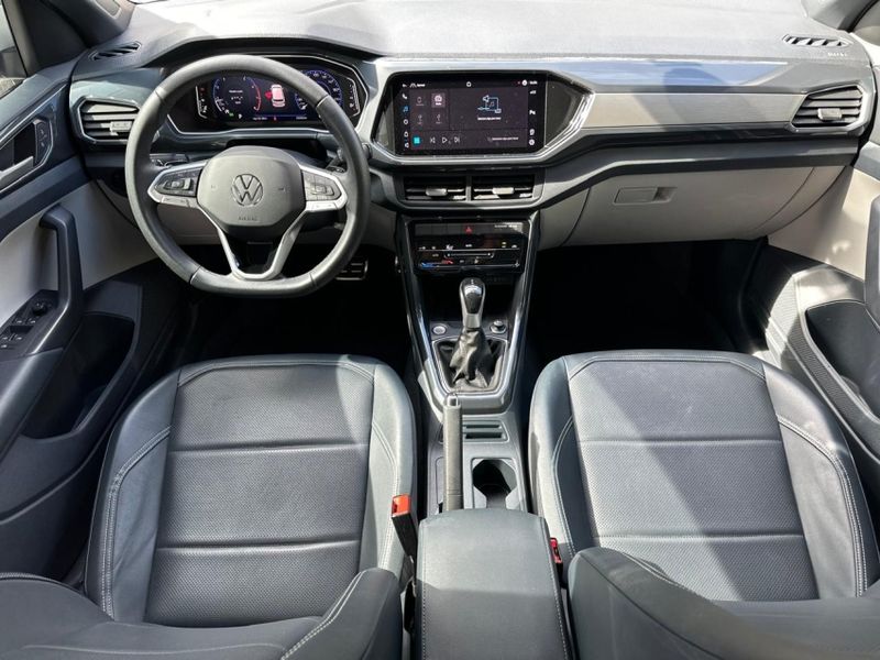 Volkswagen T-CROSS 1.4 250 TSI TOTAL FLEX HIGHLINE AUTOMÁTICO 2023/2024 CARRO AUTOMARCAS CAXIAS DO SUL / Carros no Vale Volkswagen T-CROSS 1.4 250 TSI TOTAL FLEX HIGHLINE AUTOMÁTICO 2023/2024 CARRO AUTOMARCAS CAXIAS DO SUL / Carros no Vale