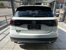 Volkswagen T-CROSS 1.4 250 TSI TOTAL FLEX HIGHLINE AUTOMÁTICO 2023/2024 CARRO AUTOMARCAS CAXIAS DO SUL / Carros no Vale