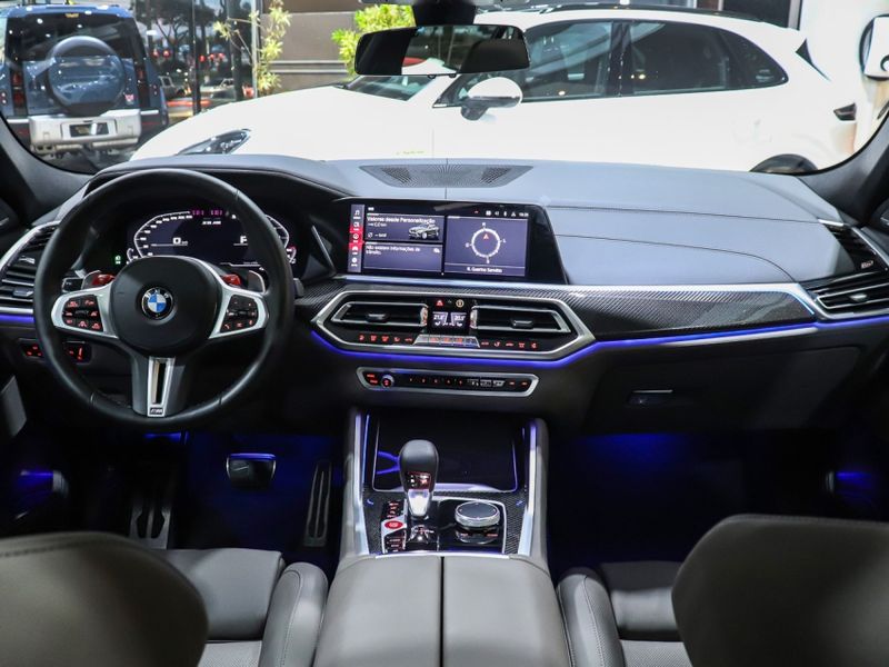 BMW X6 4.4 M 4X4 COUPÉ V8 32V BI-TURBO GASOLINA 4P AUTOMÁTICO 2020/2021 VIA BELLA VEÍCULOS ESPECIAIS CAXIAS DO SUL / Carros no Vale