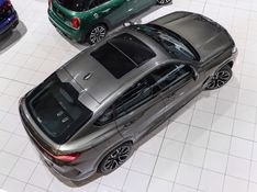 BMW X6 4.4 M 4X4 COUPÉ V8 32V BI-TURBO GASOLINA 4P AUTOMÁTICO 2020/2021 VIA BELLA VEÍCULOS ESPECIAIS CAXIAS DO SUL / Carros no Vale