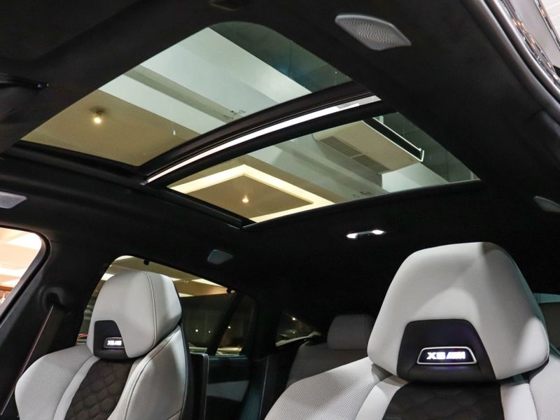 BMW X6 4.4 V8 BITURBO GASOLINA M COMPETITION AUTOMÁTICO 2022/2023 VIA BELLA VEÍCULOS ESPECIAIS CAXIAS DO SUL / Carros no Vale