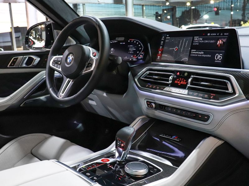 BMW X6 4.4 V8 BITURBO GASOLINA M COMPETITION AUTOMÁTICO 2022/2023 VIA BELLA VEÍCULOS ESPECIAIS CAXIAS DO SUL / Carros no Vale