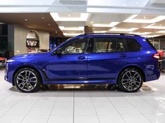 BMW X7 4.4 V8 GASOLINA M60i STEPTRONIC 2024/2025 VIA BELLA VEÍCULOS ESPECIAIS CAXIAS DO SUL / Carros no Vale