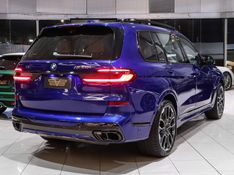 BMW X7 4.4 V8 GASOLINA M60i STEPTRONIC 2024/2025 VIA BELLA VEÍCULOS ESPECIAIS CAXIAS DO SUL / Carros no Vale
